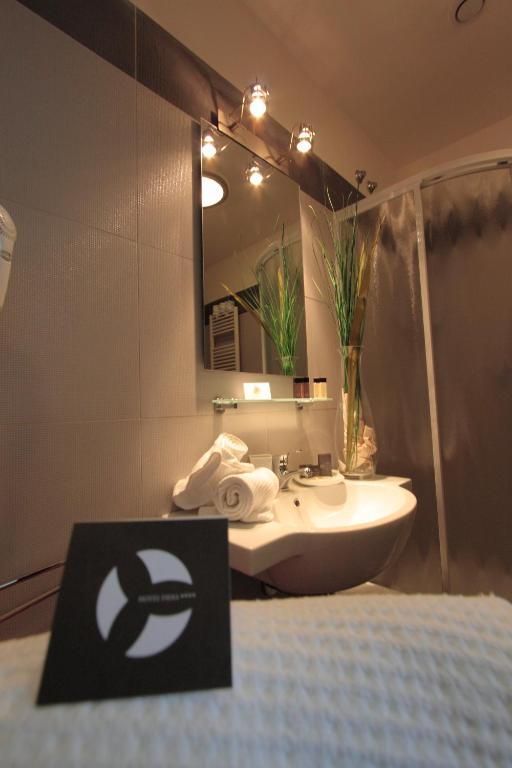 Hotel Fiera Rimini Zimmer foto